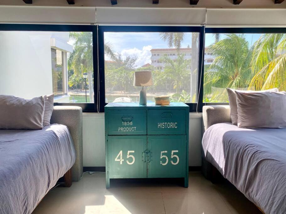 Charming Lagoon Front Villa By Casa Paraiso Cancún Exteriör bild