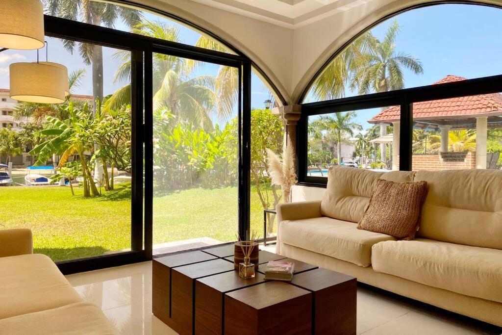Charming Lagoon Front Villa By Casa Paraiso Cancún Exteriör bild